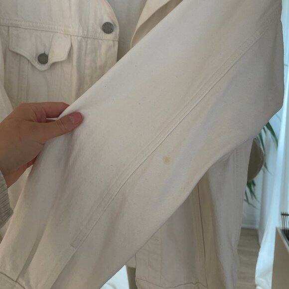 Aritzia The Ali Denim Jacket - White M - Picture 7 of 8